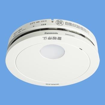 Panasonic SHK 42711/42421 煙探知器 Panasonic（パナソニック） 煙当番薄型 電池連動子器あかり付 SHK42421