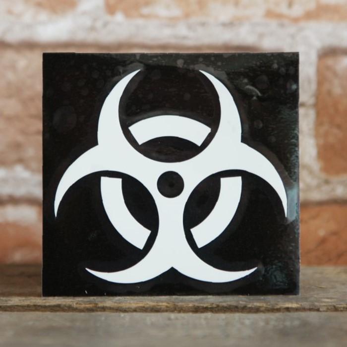 BIOHAZARD マーク 切文字 ステッカー ◇ バイオハザード 生物災害 警告