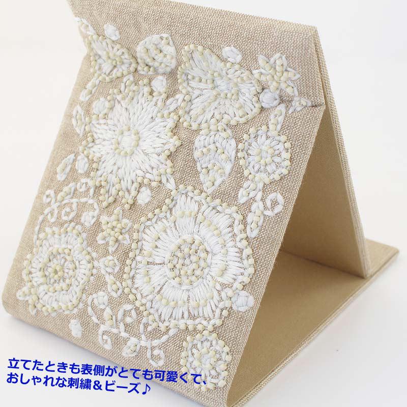 フランスアンティーク　ミラー付き紙のニードルケース　刺繍スタンプセット ミラー 刺繍スタンドミラー テンダーフラワー コンパクトミラー