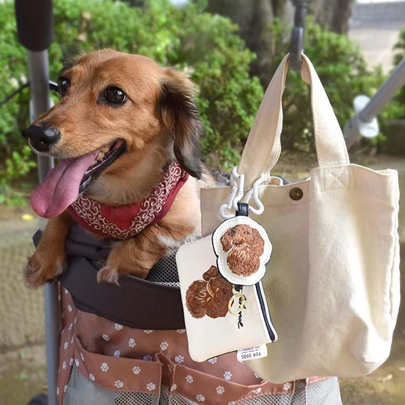 ポーチ 犬 フラットポーチ 刺繍 チャリティおしゃれ ペット カラビナ