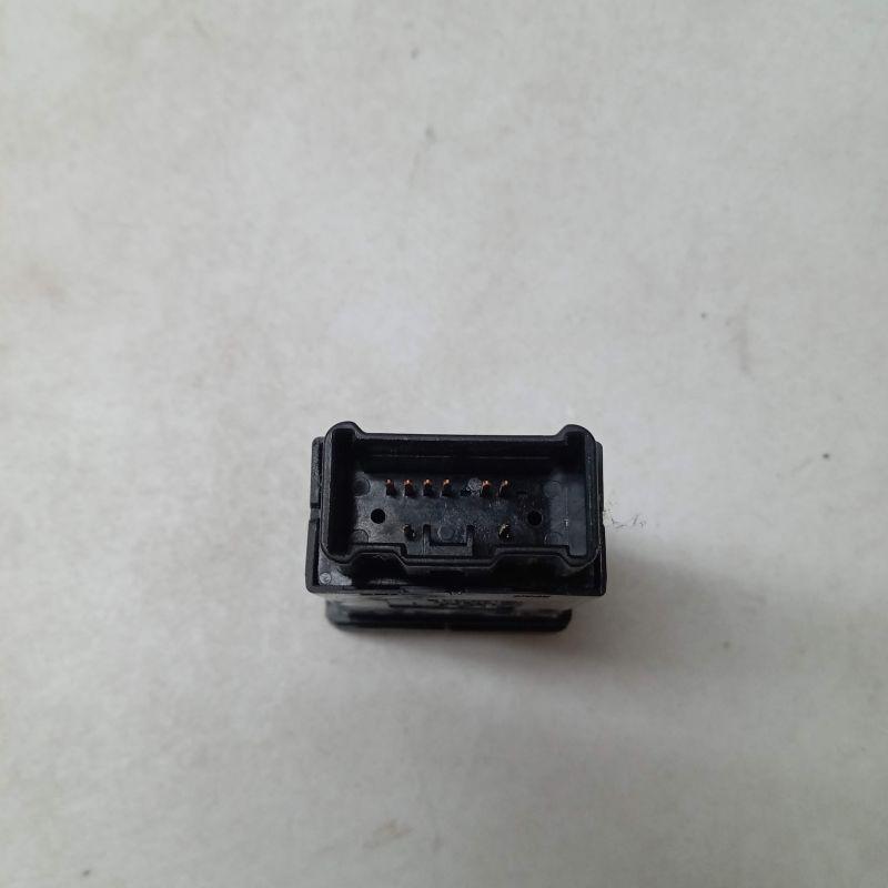 GB4／GB3 フリード 純正 熱線スイッチ 1A5−3−4