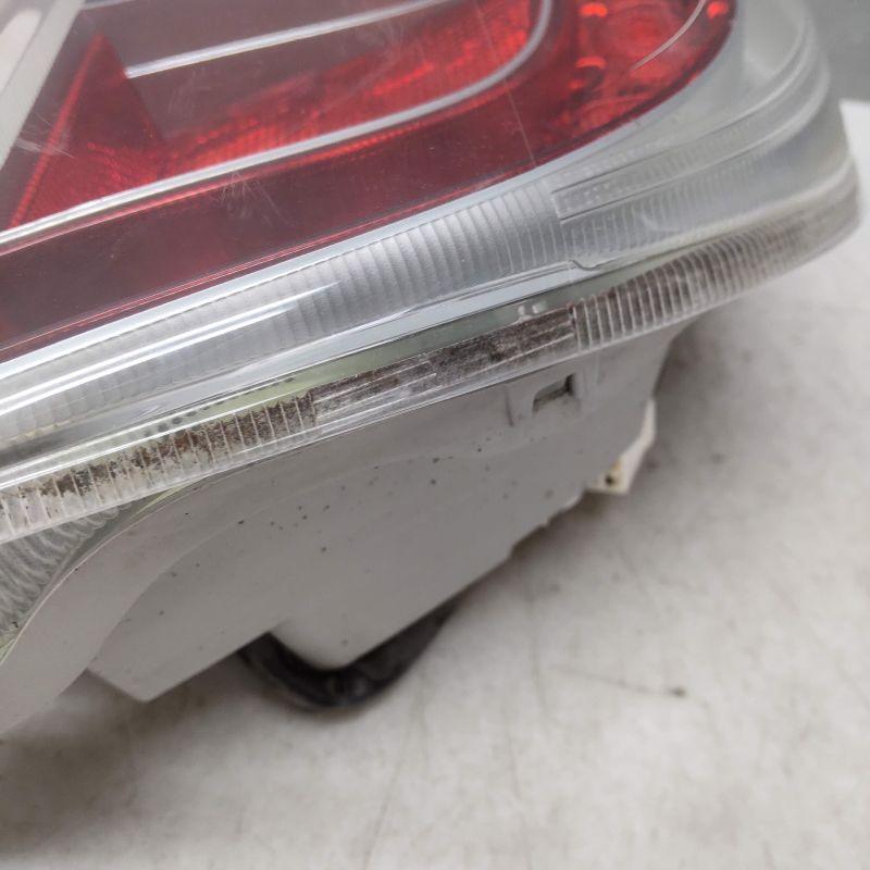 LA300S／LA310S ミライース 純正 右テールランプ 1D5