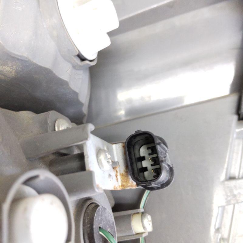RK5／RK6 ステップワゴン 純正 左テールランプ（クリア） 2X1