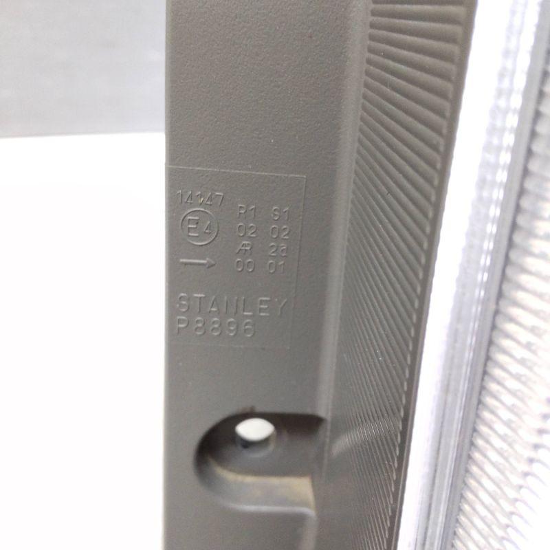 RK5／RK6 ステップワゴン 純正 右テールランプ（クリア） 2X1