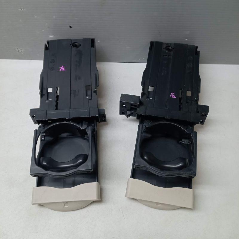 L685S／L675S ミラココア 純正 運転席助手席ドリンク