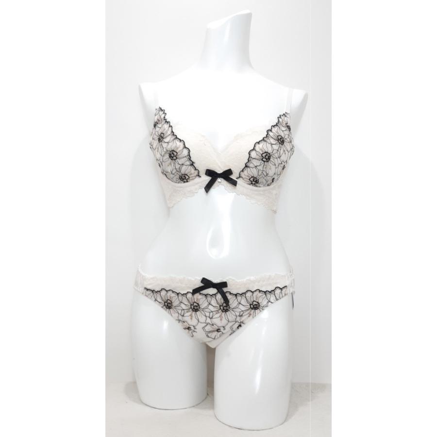 SHAKEBODY シェイクボディー ブラセット 下着 ブラ＆ショーツ