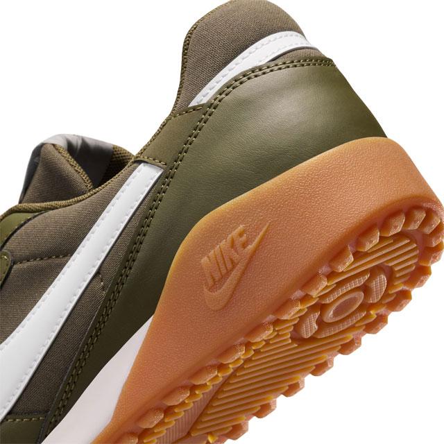 NIKE（ナイキ） スニーカー メンズ テラ マンタ ローカット HQ4502 200