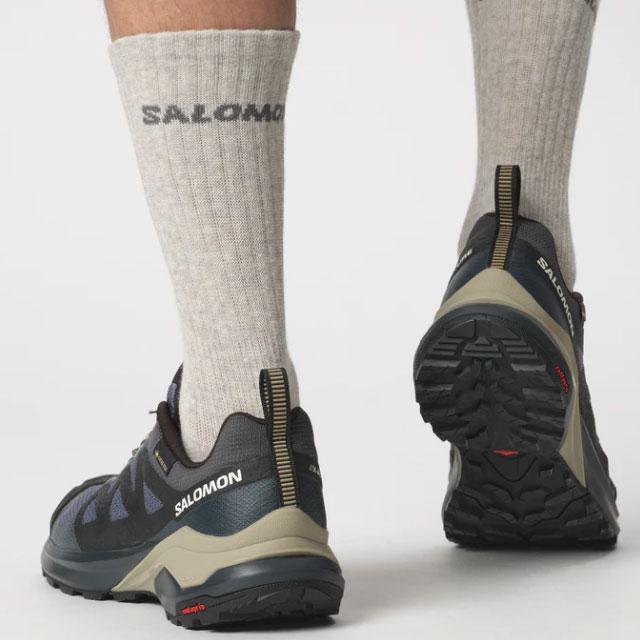 Salomon ウィンタースポーツウェアー☆上下サイズ違いです☆青/黒 Salomon ウィンタースポーツウェアー☆上下サイズ違いです☆青