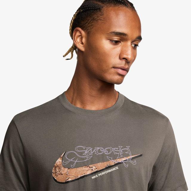 ナイキ　シャツ NIKE 50％OFF ナイキ Tシャツ メンズ HJ3677 289 ドライフィット