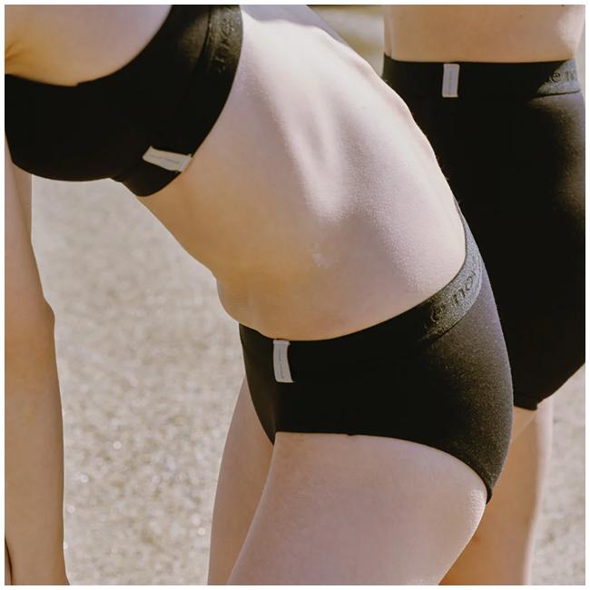 one nova ワンノバ　ブラ・ショーツセット one nova ワンノバ [nova wool melty plus] Full Cover Bikini