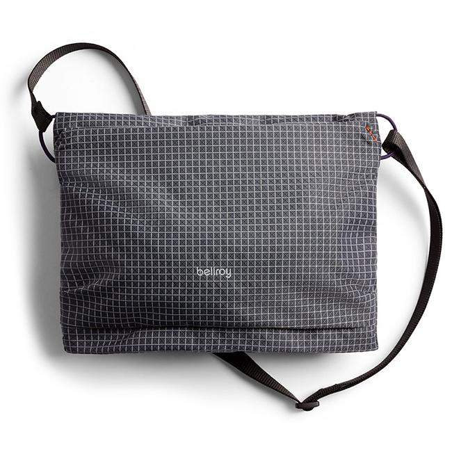 新品タグ付 ベルロイ Lite Sacoche 超軽量 サコッシュ 黒 Bellroy（ベルロイ） Lite Sacoche ライトサコッシュ BLSA