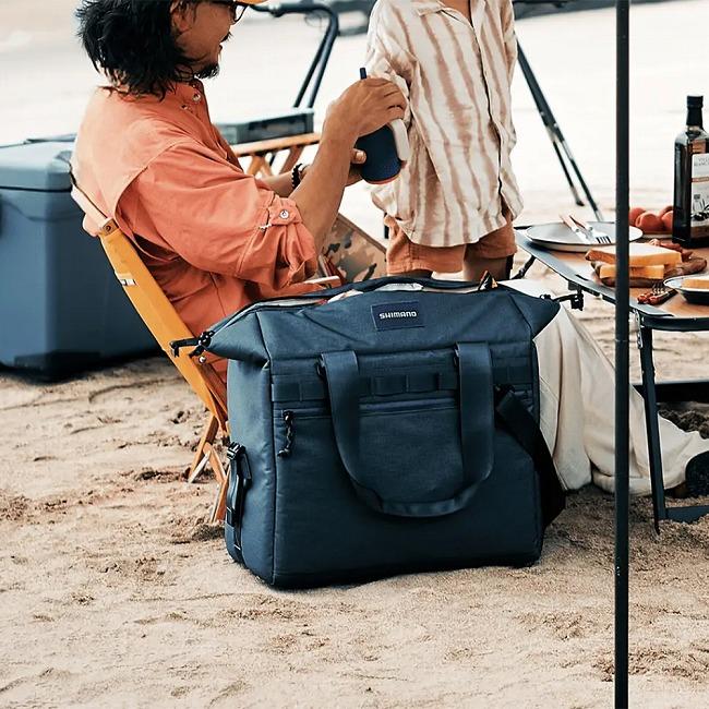 SHIMANO シマノ COOLER BAG PRO L(26L) クーラーバッグプロL 【 ソフトクーラー 肩掛け 防水インナー 止水ファスナー サイクリング 釣り キャンプ アウトドア 】の画像