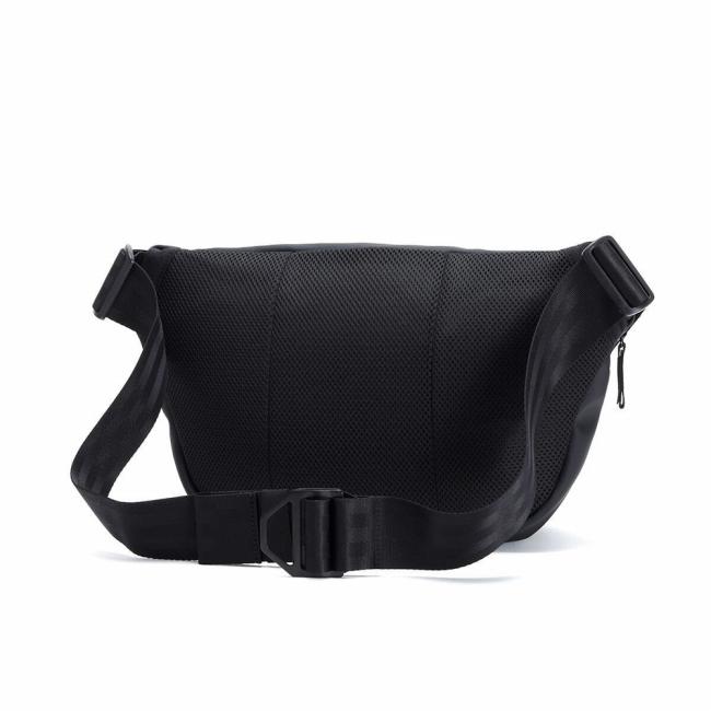 CHROME クローム Bot Flap Sling 8L ボットフラップスリング8L Matte Black BJ008MABK 【 カバン 肩掛け スリングバッグ タブレット収納 アウトドア 】_2