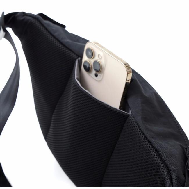 CHROME クローム Bot Flap Sling 8L ボットフラップスリング8L Matte Black BJ008MABK 【 カバン 肩掛け スリングバッグ タブレット収納 アウトドア 】_5