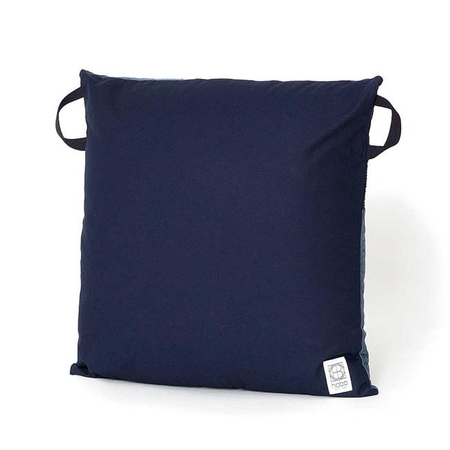 hobo（ホーボー） CUSHION M UPCYCLED CORDUROY NAVY クッションエム