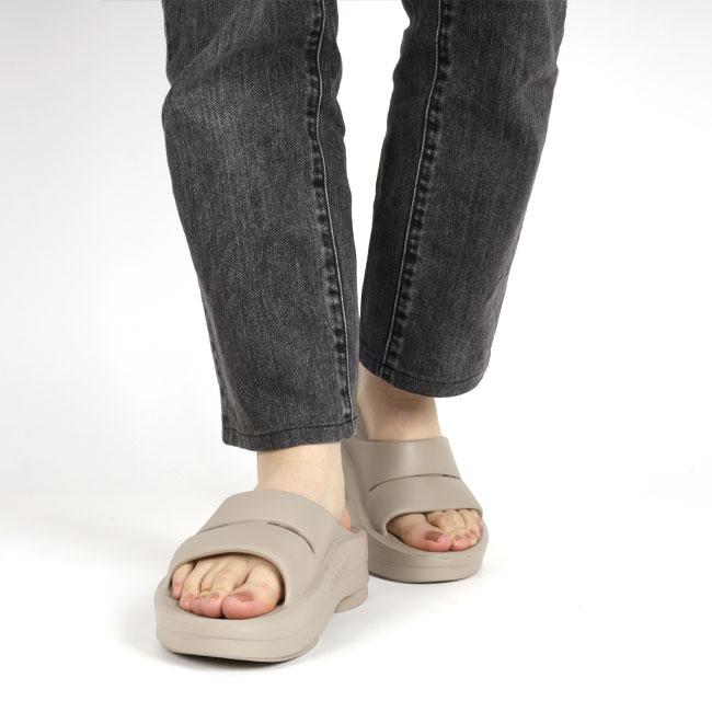 OOFOS（ウーフォス） OOmega Ooahh ウーメガウーア 200073 【日本正規