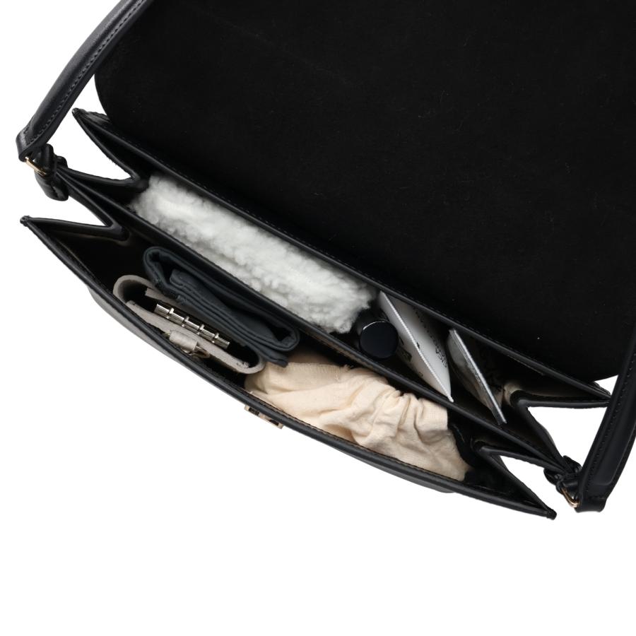 A.P.C. アーペーセー ショルダーバッグ サラ レディース 斜めがけ 軽量 SARAH SHOULDER BAG ブラック 黒 PXAWV F61526の画像
