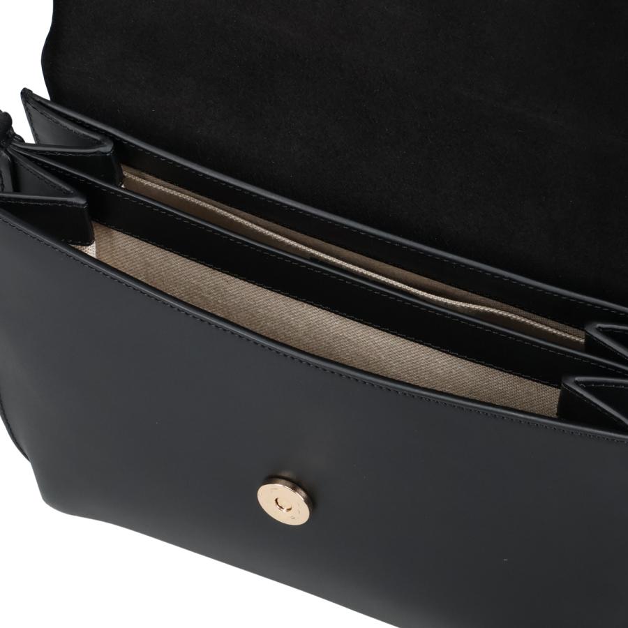 A.P.C. アーペーセー ショルダーバッグ サラ レディース 斜めがけ 軽量 SARAH SHOULDER BAG ブラック 黒 PXAWV F61526の画像