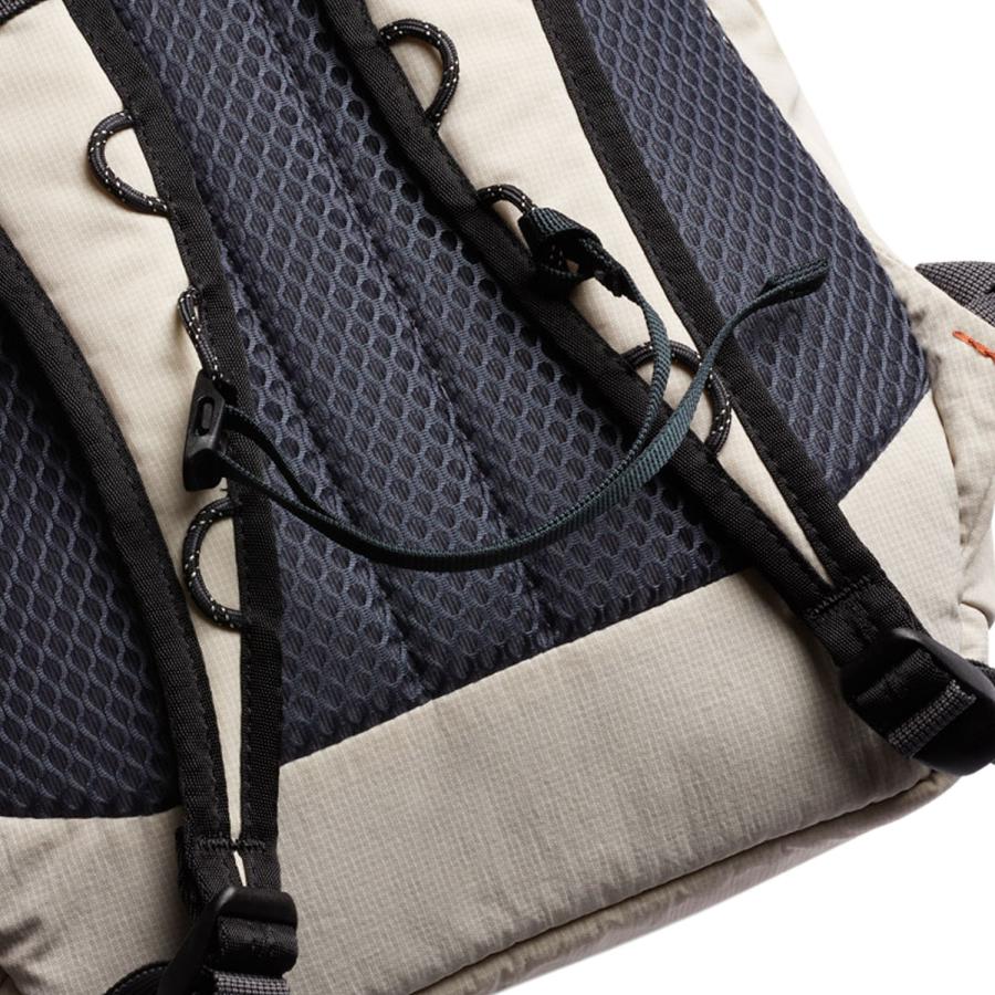 ベルロイ Bellroy リュック バッグ バッグパック ライト レディ パック メンズ レディース 大容量 耐水 軽量 LITE READY PACK ブラック ベージュ 黒 | Bellroy | 10