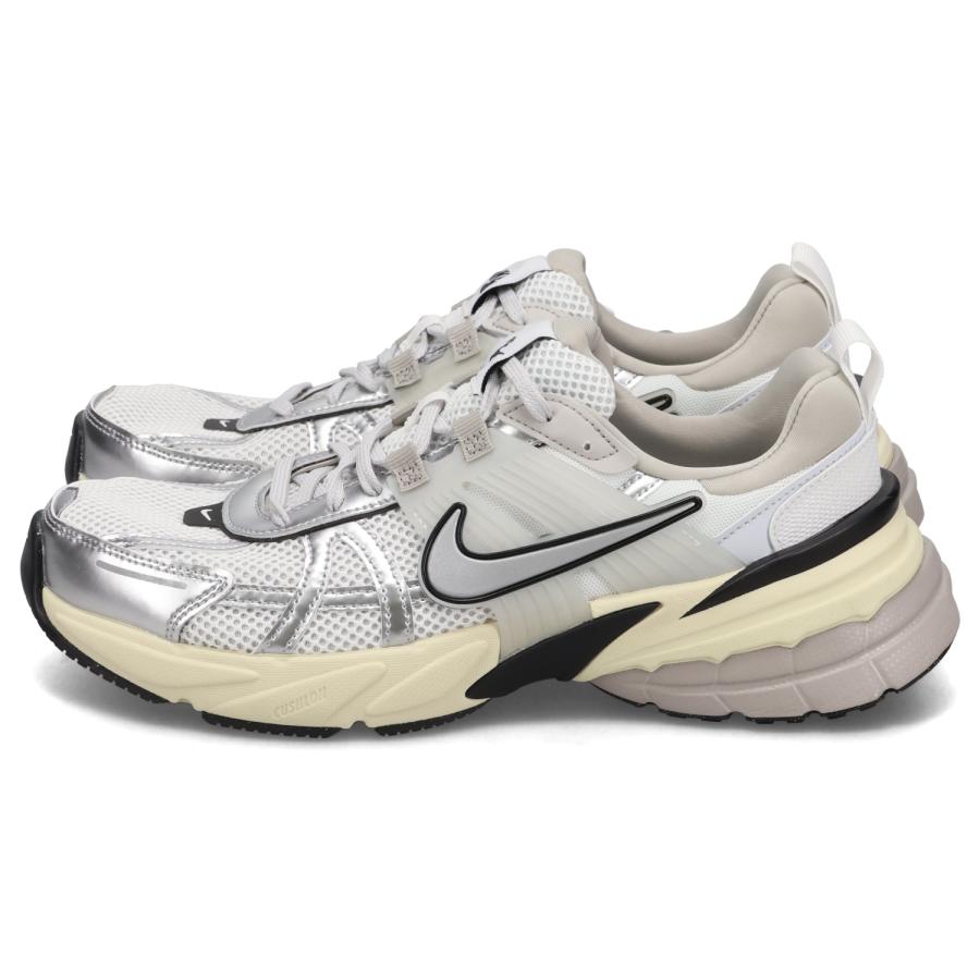 新品タグ付　Nike V2K RUN ホワイト23 NIKE（ナイキ） NIKE V2K ラン スニーカー メンズ V2K RUN ホワイト 白