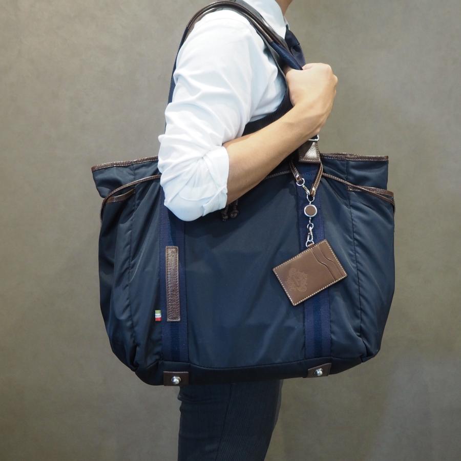 Orobianco（オロビアンコ） パスケース カードケース ID 定期入れ