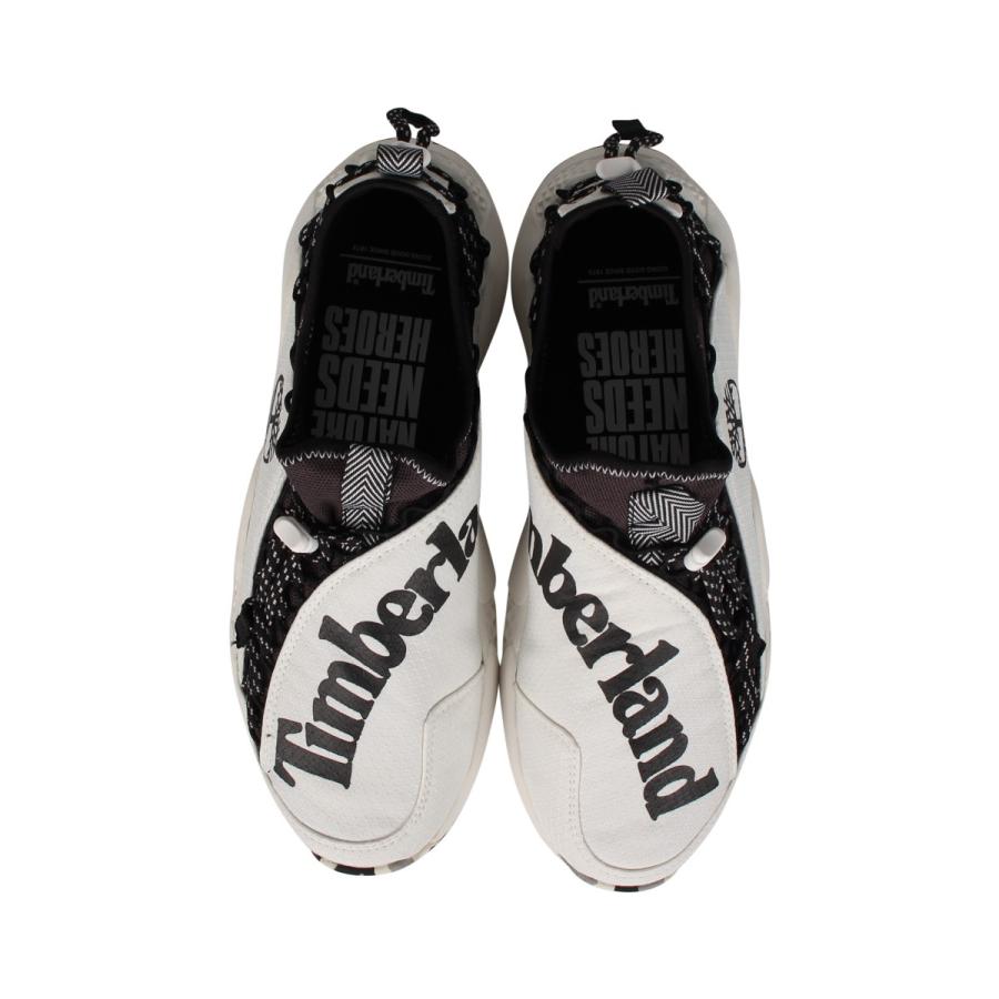 gray and white timberlands