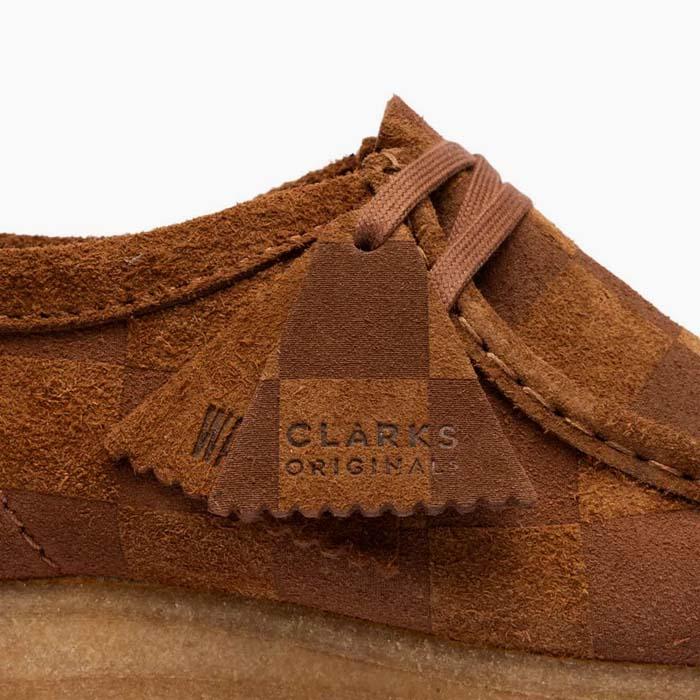 Clarks Originals クラークス ワラビー メンズ スエード コーラ Clarks Originals クラークス ワラビー メンズ スエード コーラ