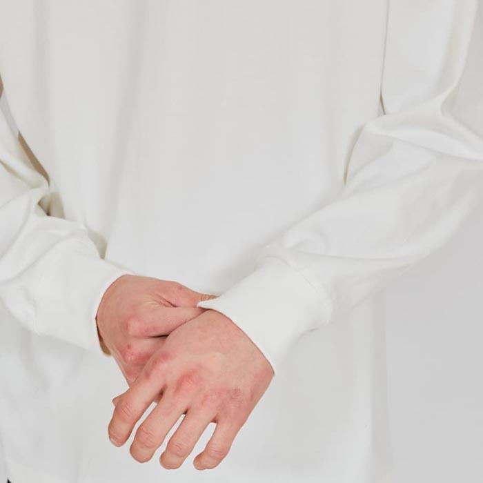 Hanes（ヘインズ） 開封後返品交換不可 シロ 長袖Tシャツ HANES SHIRO