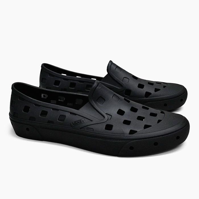 VANS（ヴァンズ） VANS SLIP-ON TRK VN0A5HF8BLK[バンズ スリッポン 
