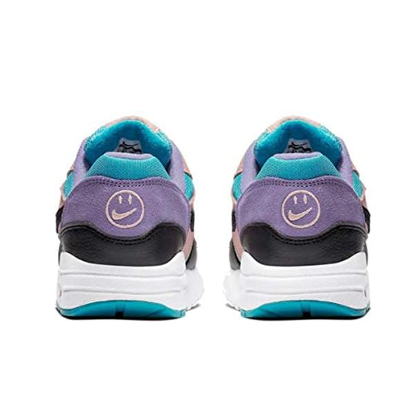 have a nike day air max 1 indigo