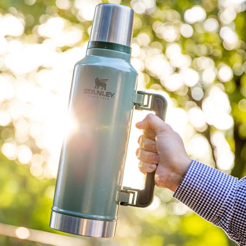 STANLEY スタンレー クラシック真空ボトル CLASSIC BOTTLE 1.9L STANLEY スタンレー クラシック真空ボトル CLASSIC BOTTLE 1.9L