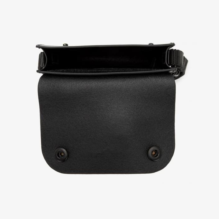 FRED PERRY 交換送料片道無料 フレッドペリー バーニッシュ FRED PERRY 交換送料片道無料 フレッドペリー バーニッシュ