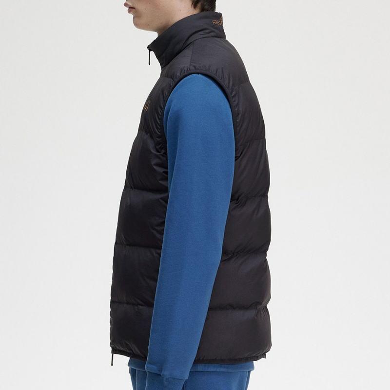 FRED PERRY（フレッドペリー） 交換送料片道無料 インサレート ジレ 