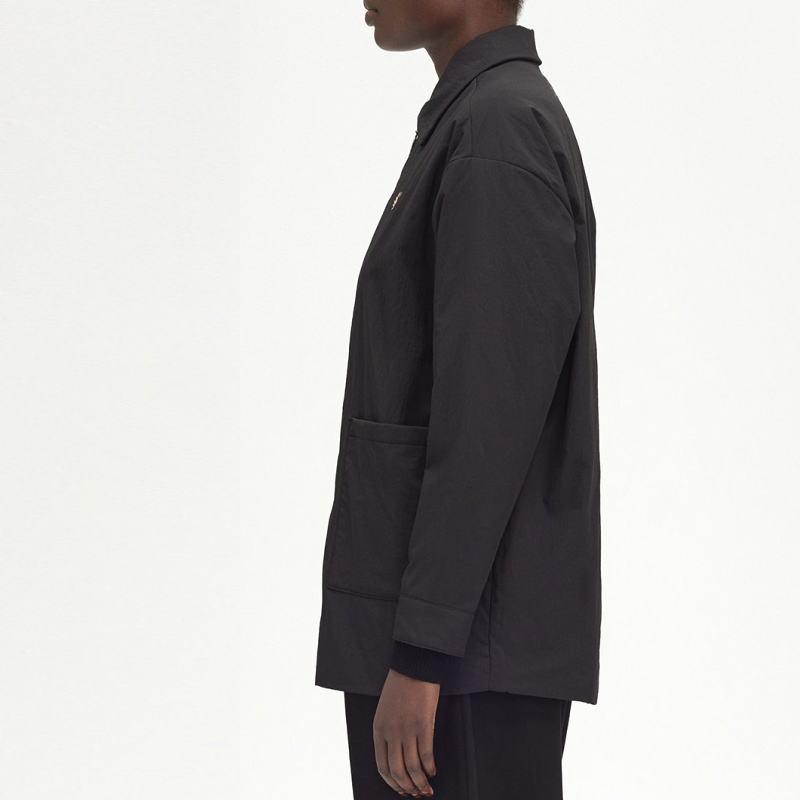 FRED PERRY 交換送料片道無料 フレッドペリー パッチド ジップ FRED PERRY 交換送料片道無料 フレッドペリー パッチド ジップ
