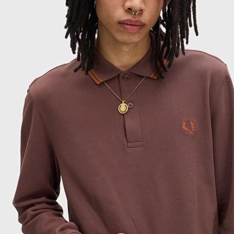 FRED PERRY（フレッドペリー） ローレル リース ペンダント ネックレス 
