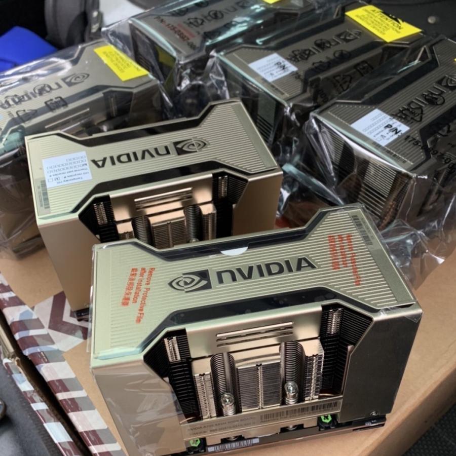 NVIDIA A100 80GB Tensor コア GPU HGX 向け ヒートシンク付属 台湾版