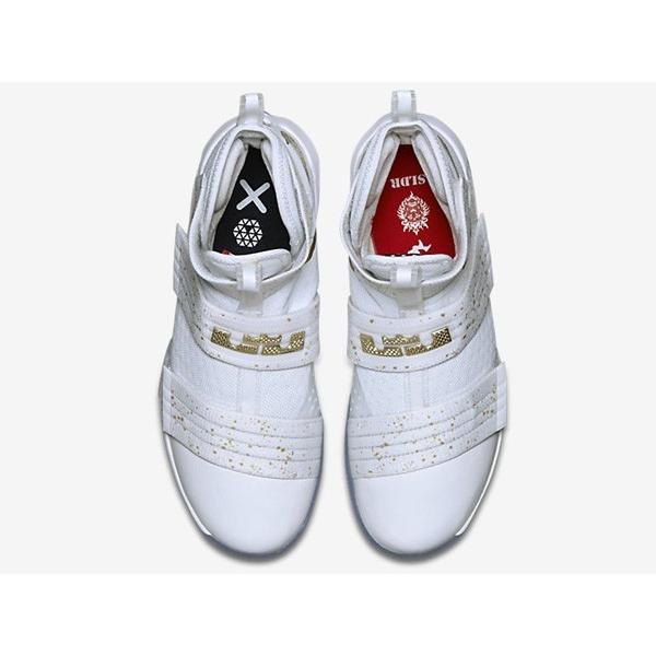 lebron 18 gold medal