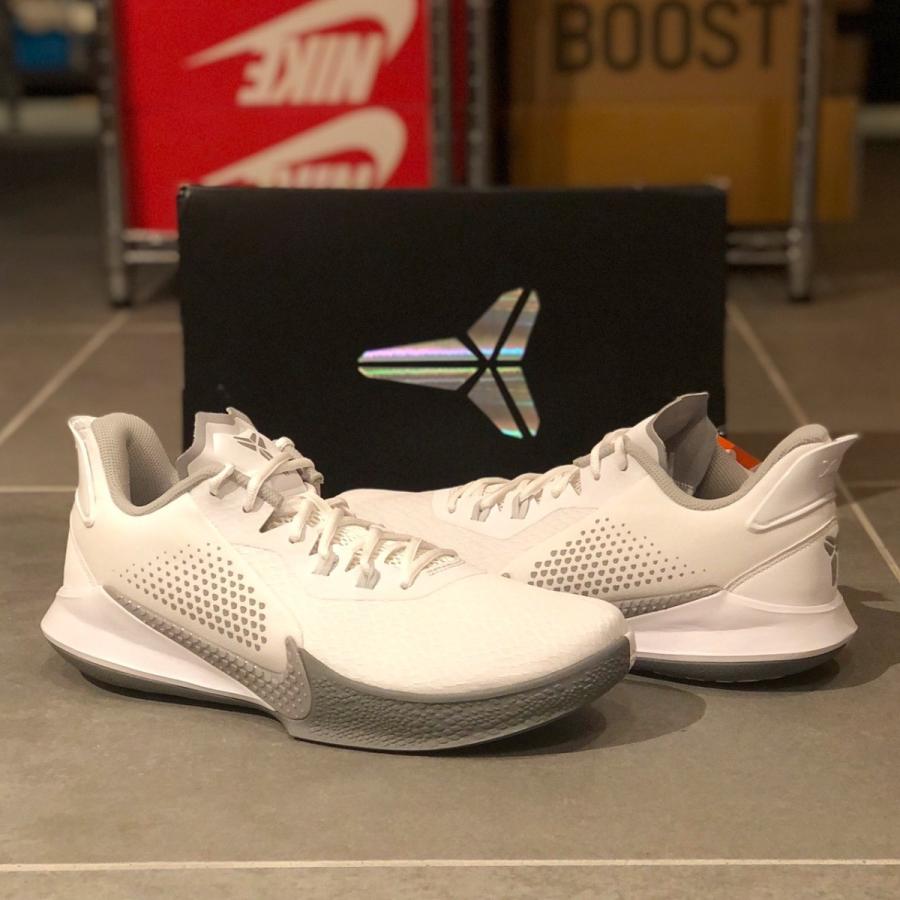 kobe pure platinum