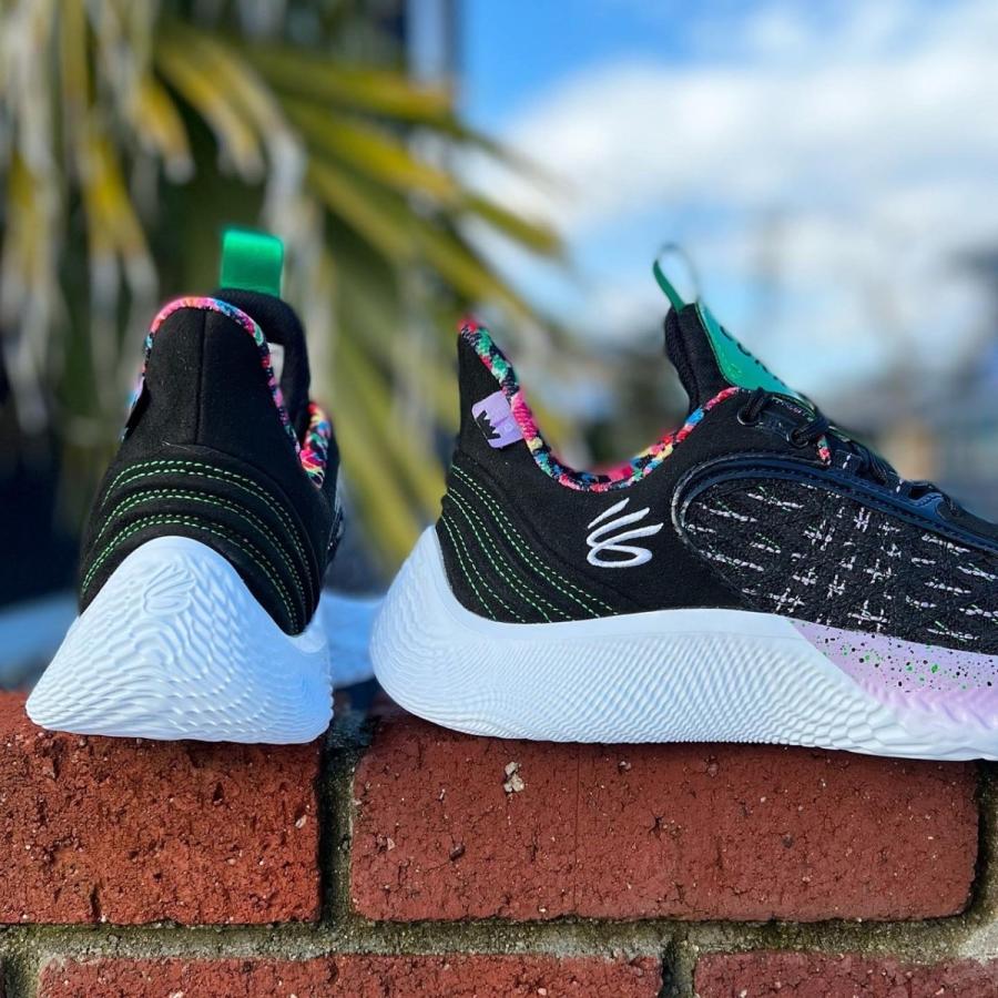 価格 バスケットシューズ バッシュ アンダーアーマー Underarmour Curry 9 Count It Black White Octane Fucoa Cl