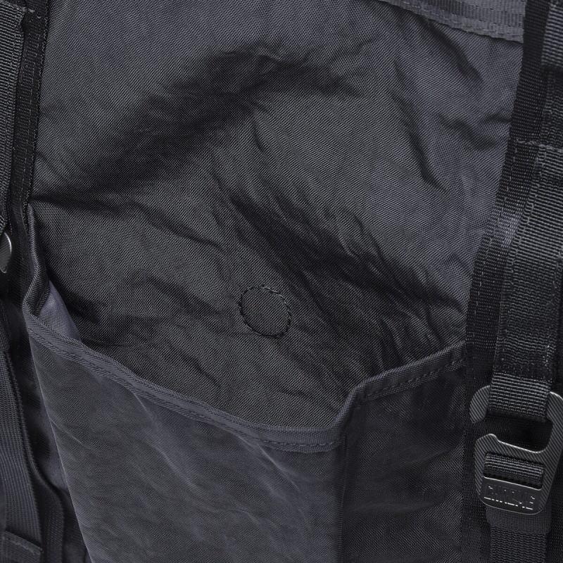 CHROMEグローサリートートメッセンジャー 28L ブラック GROCERY TOTE MSNGR 28L(グローサリー トート メッセンジャー