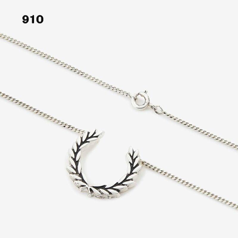 Fred Perry ローレルリース ネックレス シルバーカラー FRED PERRY（フレッドペリー） ローレル リース ネックレス Laurel