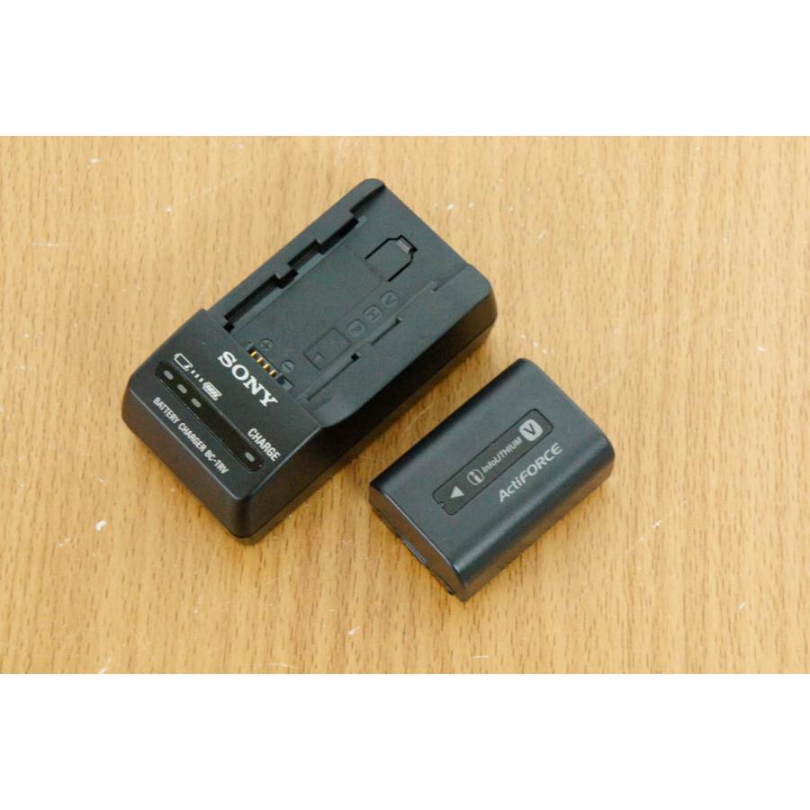 中古 ソニーSONY ハンディカムHandycam デジタルビデオカメラ DCR