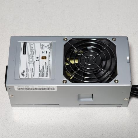 YM0220☆中古電源ユニットFSP GROUP 300T-SAB1 300W 80＋BRONZE認証