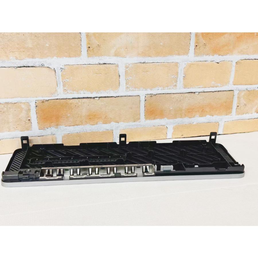 YM0595★中古 HP EliteDesk 800 G5 SFF フロントベゼル 前面パネル33.8cmX10cm |  | 03