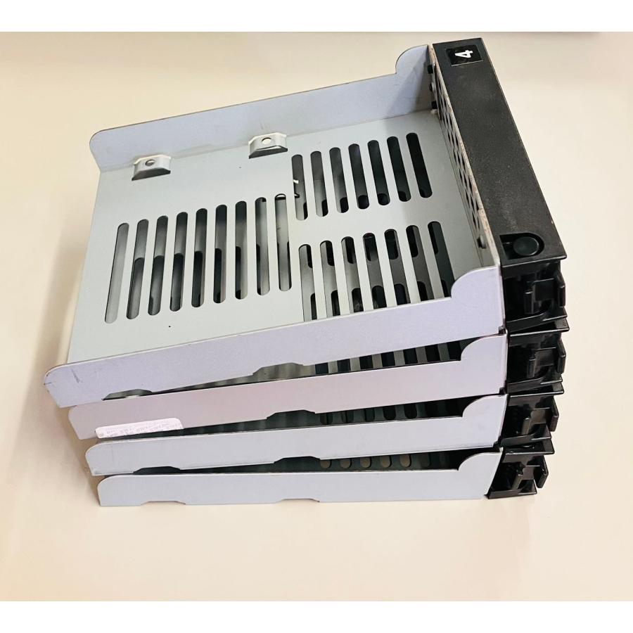 YS0194☆中古☆4点組 BUFFALO HD-QLSU2/R5などNAS用 3.5インチHDD