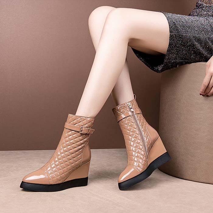 おまけ付 レザー ウェッジヒール 牛革 ベルト 装飾 サイドジップブーツ 高級 キルティング ショートブーツ 本革 上品 22cm 24 5cm ヒール8 5cm ジップアップ エレガント その他ブーツ カラー キャメル