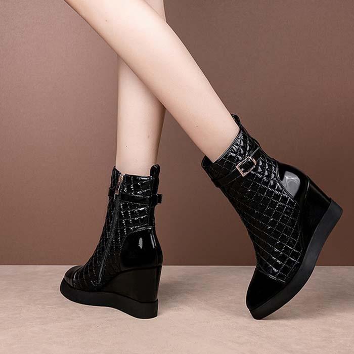 おまけ付 レザー ウェッジヒール 牛革 ベルト 装飾 サイドジップブーツ 高級 キルティング ショートブーツ 本革 上品 22cm 24 5cm ヒール8 5cm ジップアップ エレガント その他ブーツ カラー キャメル