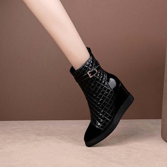 おまけ付 レザー ウェッジヒール 牛革 ベルト 装飾 サイドジップブーツ 高級 キルティング ショートブーツ 本革 上品 22cm 24 5cm ヒール8 5cm ジップアップ エレガント その他ブーツ カラー キャメル