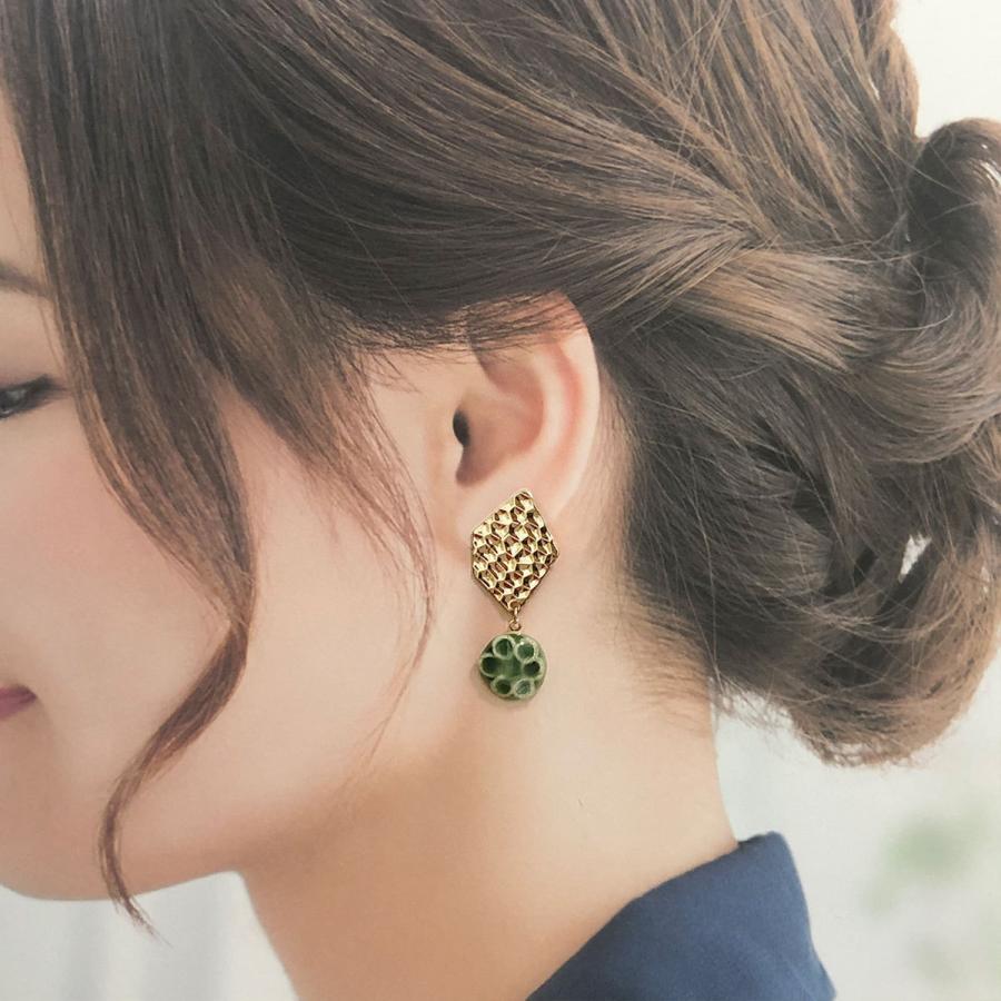 京焼 清水焼 イヤリング せらみ屋 苔生した庭 メタルと陶器 花模様 和アクセサリー 芙蓉窯 |  | 05