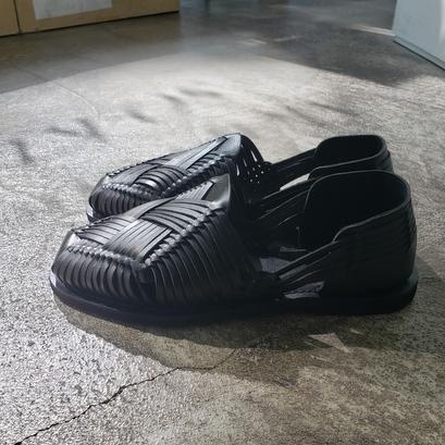 SHOEISM（シューイズム） レザー編み込みサンダル DE6301（ブラック